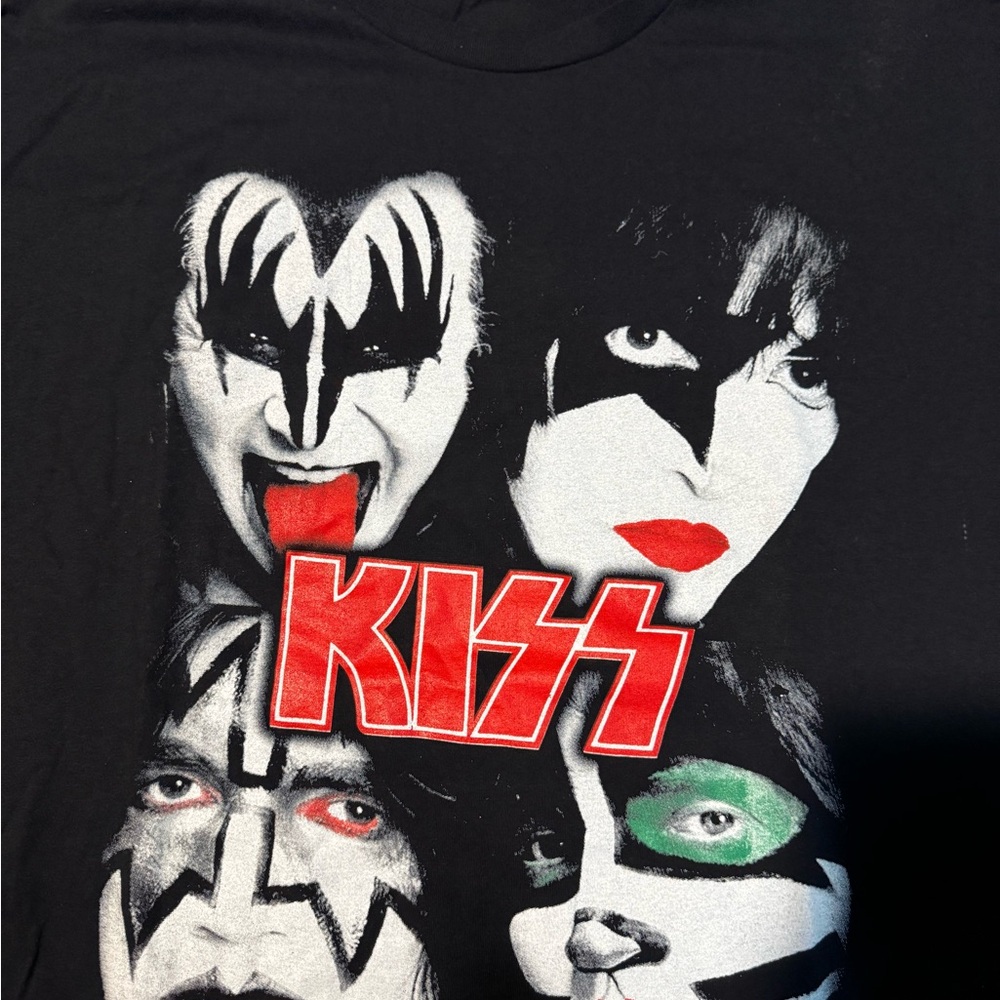 KISS Black Graphic Tee - Short Sleeve